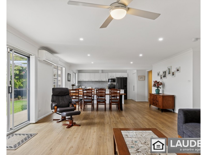 13 Spinnaker Cove, Wallabi Point NSW 2430
