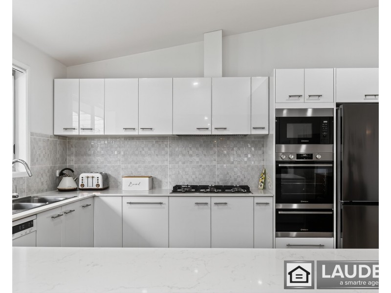 13 Spinnaker Cove, Wallabi Point NSW 2430