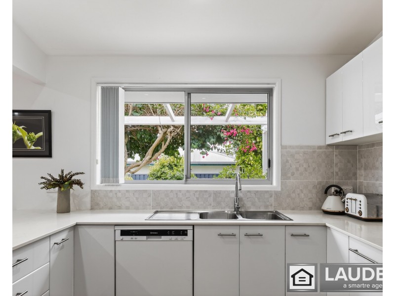 13 Spinnaker Cove, Wallabi Point NSW 2430