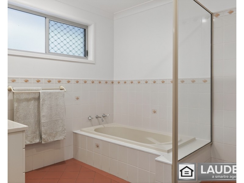 13 Spinnaker Cove, Wallabi Point NSW 2430