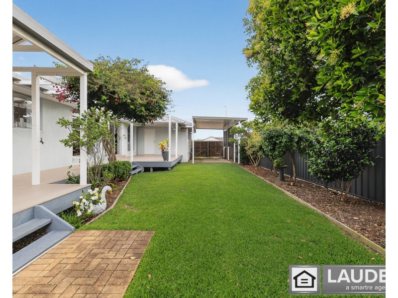 13 Spinnaker Cove, Wallabi Point NSW 2430