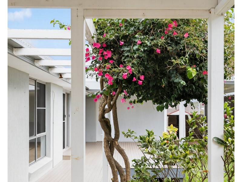 13 Spinnaker Cove, Wallabi Point NSW 2430
