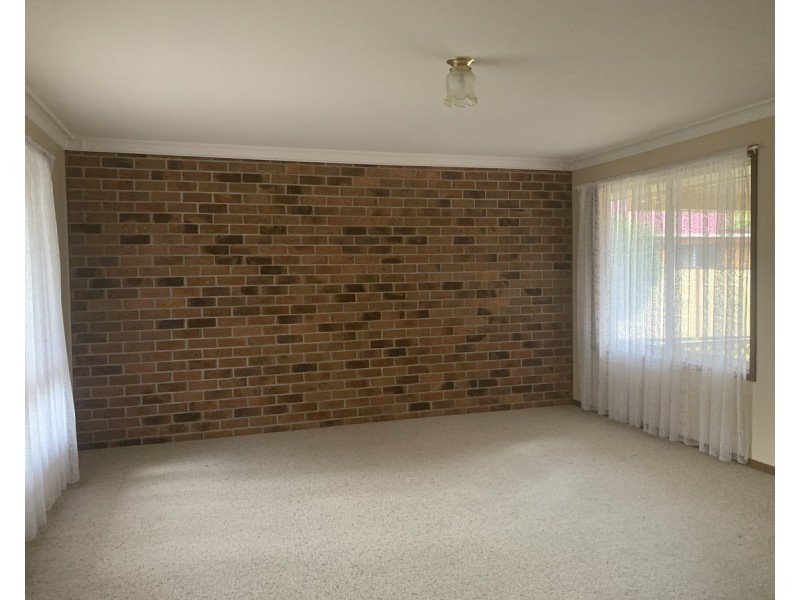 25 Joel Drive, Old Bar NSW 2430