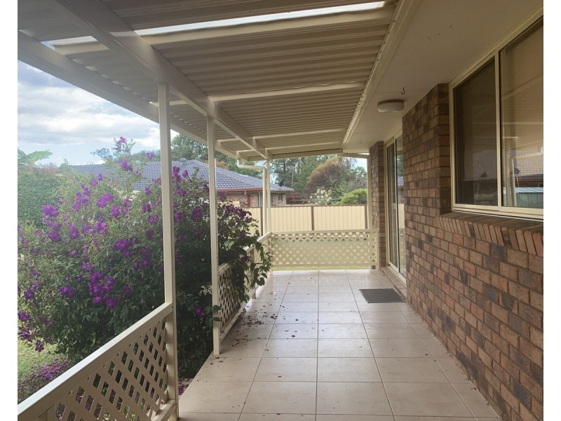 25 Joel Drive, Old Bar NSW 2430