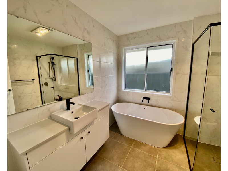 5 Freya Court, Old Bar NSW 2430