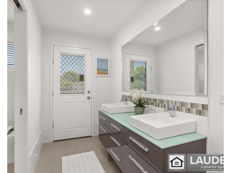 7 Main Street, Manning Point NSW 2430