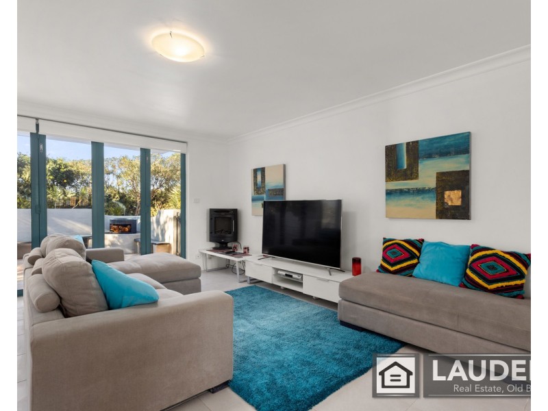 7 Pacific Parade, Old Bar NSW 2430