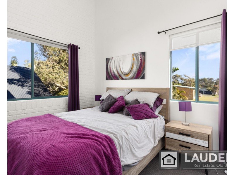 7 Pacific Parade, Old Bar NSW 2430