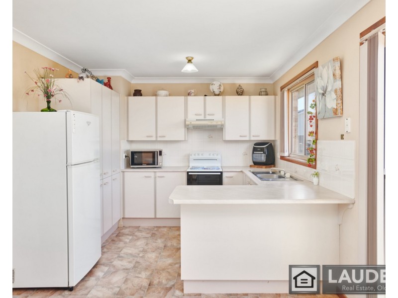 2/68 Wyden Street, Old Bar NSW 2430