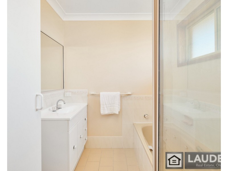 2/68 Wyden Street, Old Bar NSW 2430