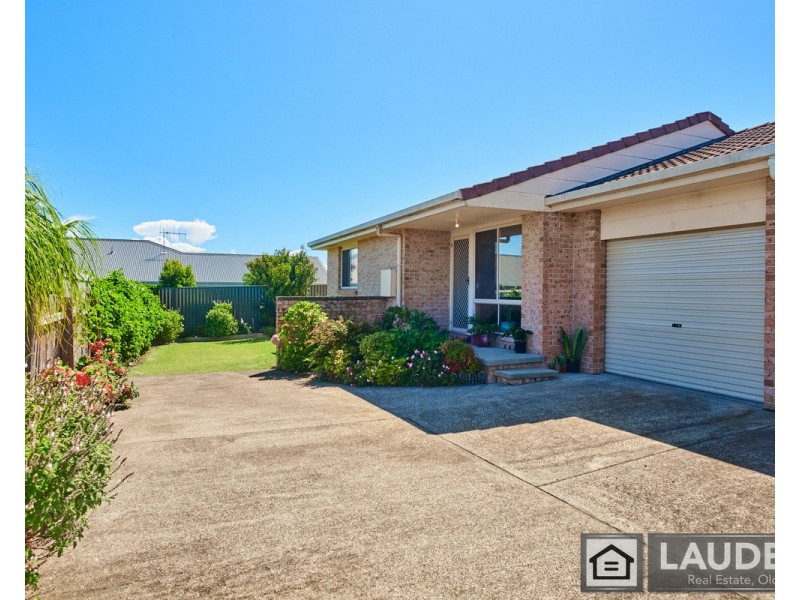 2/68 Wyden Street, Old Bar NSW 2430