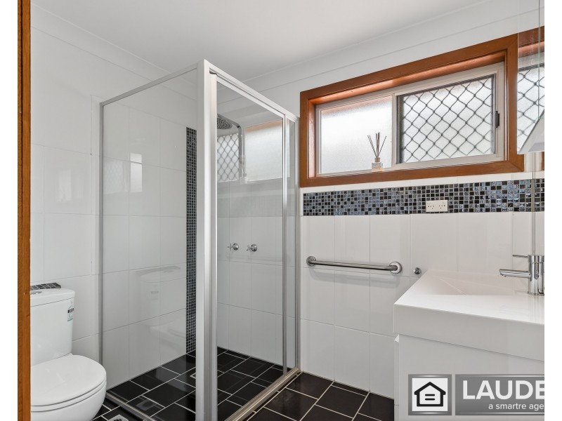 9 Kolinda Drive, Old Bar NSW 2430