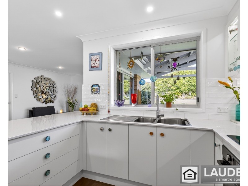 115 Waterman Street, Old Bar NSW 2430