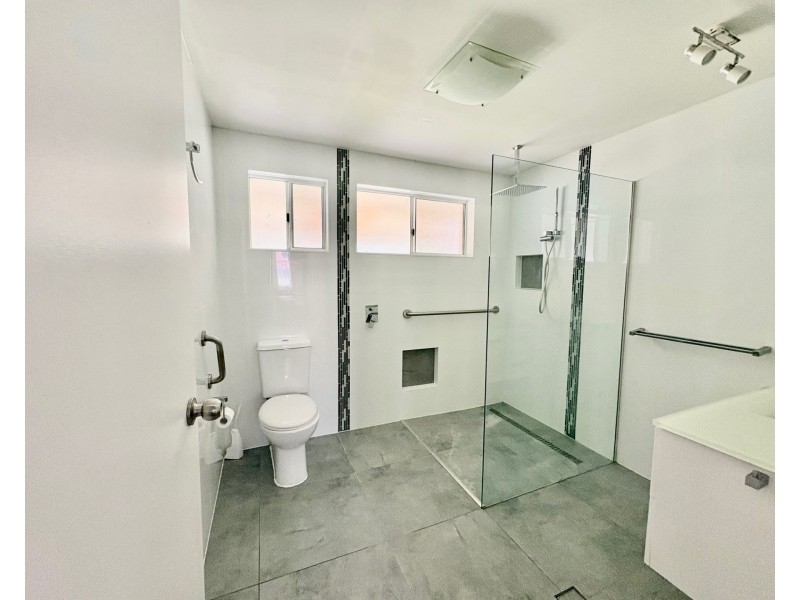 7 Gannet Crescent, Old Bar NSW 2430