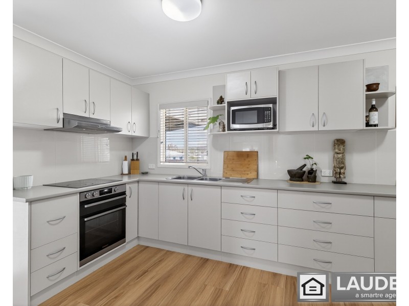 79 Old Bar Road, Old Bar NSW 2430