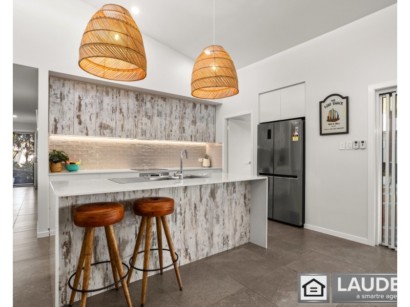 5 Bunyan Avenue, Old Bar NSW 2430