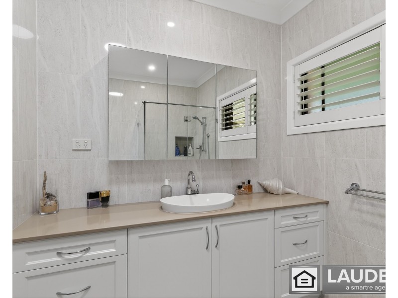 157 Oxley Island Road, Oxley Island NSW 2430