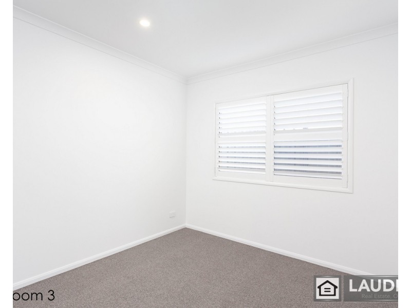 8 Viewmont Way, Old Bar NSW 2430