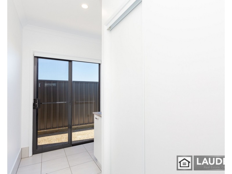 8 Viewmont Way, Old Bar NSW 2430