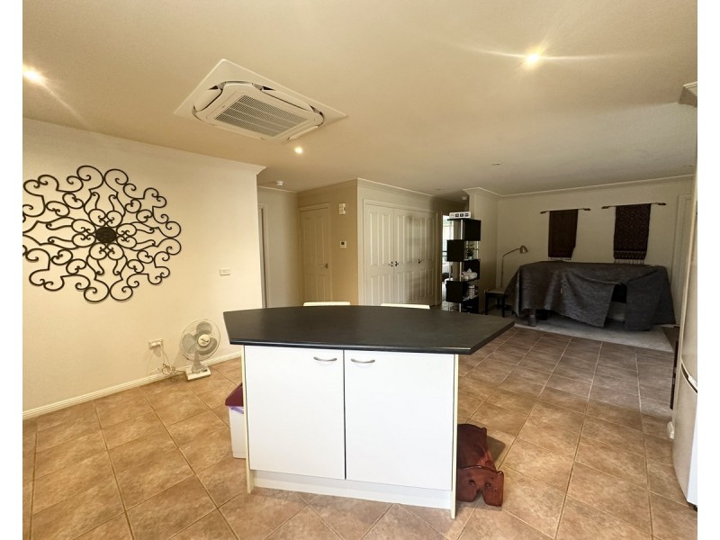 2/15 Mistral Place, Old Bar NSW 2430