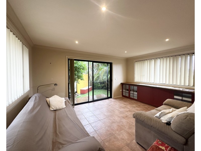 2/15 Mistral Place, Old Bar NSW 2430