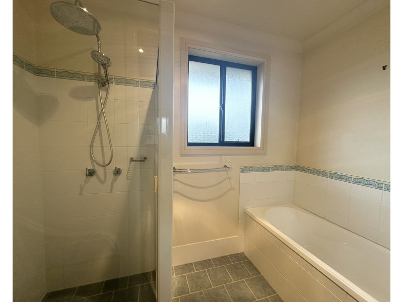 2/15 Mistral Place, Old Bar NSW 2430