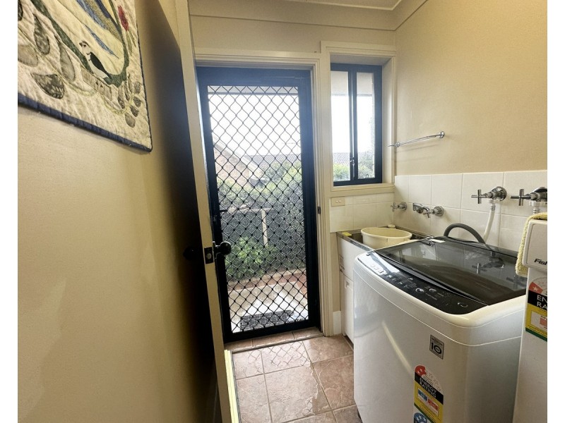 2/15 Mistral Place, Old Bar NSW 2430