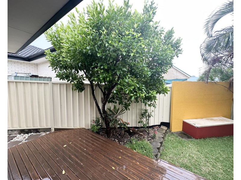 2/15 Mistral Place, Old Bar NSW 2430