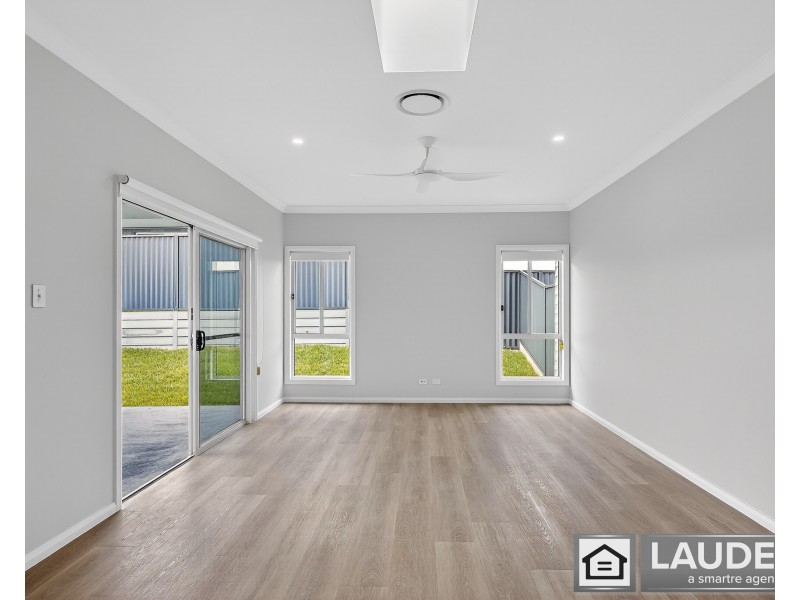 1/18 Cubbaroo Street, Old Bar NSW 2430