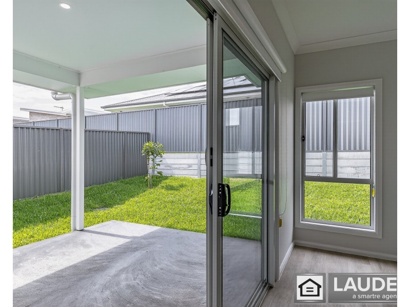 1/18 Cubbaroo Street, Old Bar NSW 2430