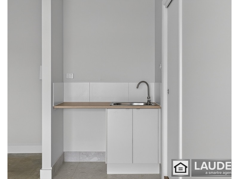 2/18 Cubbaroo Street, Old Bar NSW 2430