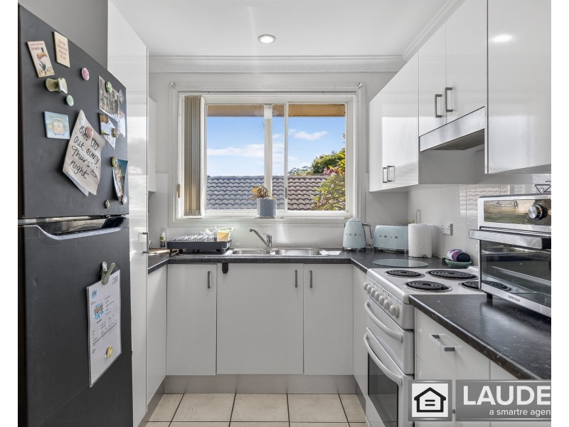 8 Snoewood Street, Old Bar NSW 2430