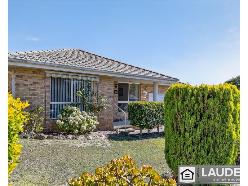 8 Snoewood Street, Old Bar NSW 2430