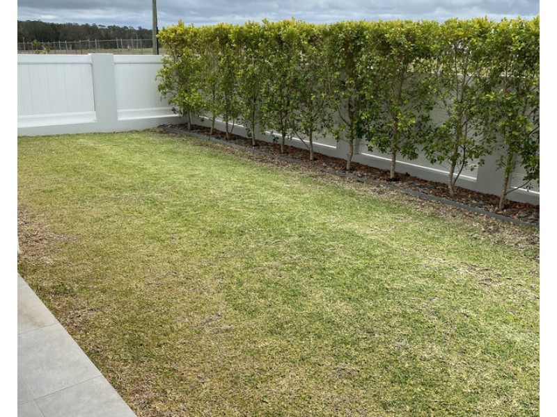 1 Bunyan Avenue, Old Bar NSW 2430