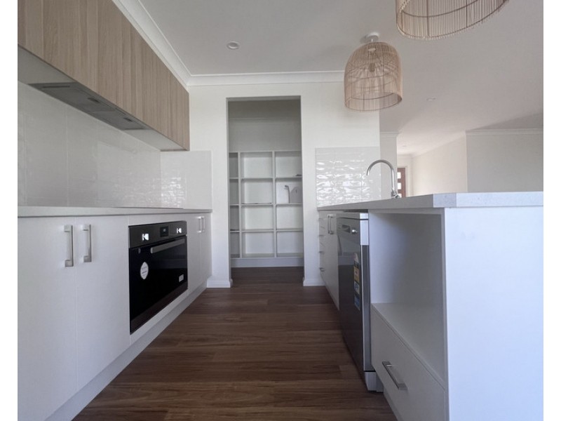 13 Marra Drive, Old Bar NSW 2430