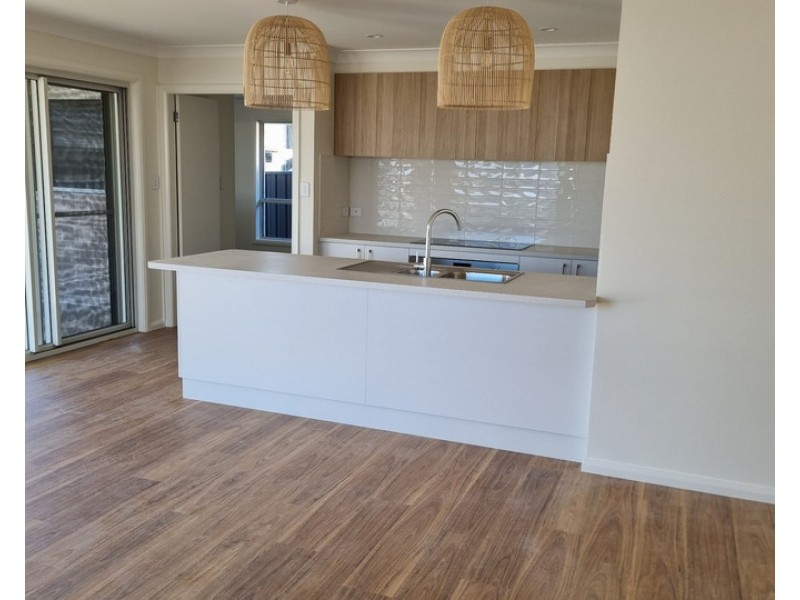 13 Marra Drive, Old Bar NSW 2430