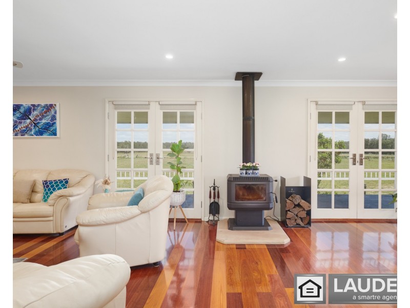 700 Manning Point Road, Oxley Island NSW 2430