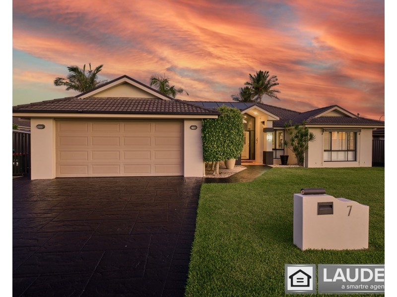 7 Bluehaven Drive, Old Bar NSW 2430