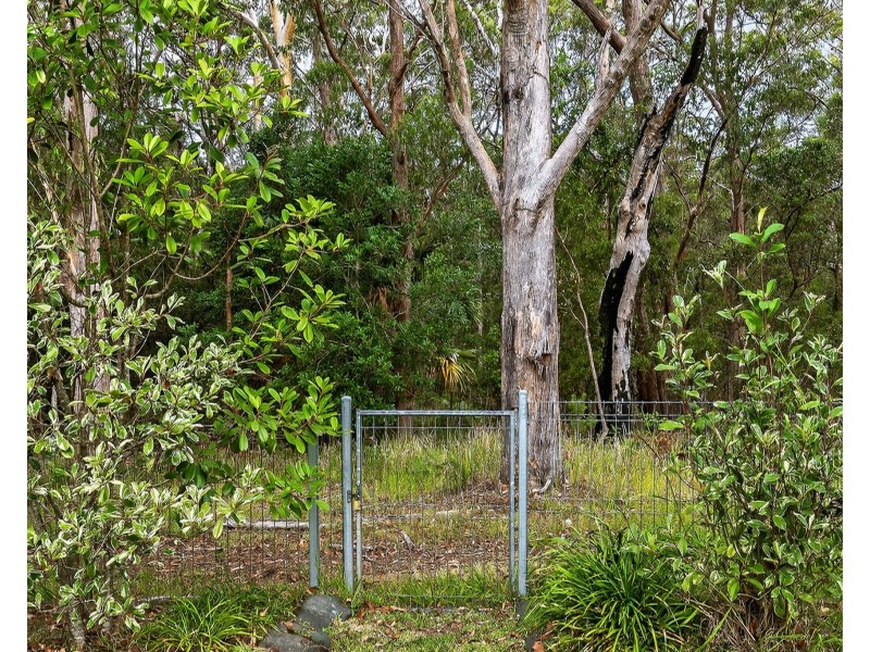 106 Waterman Street, Old Bar NSW 2430