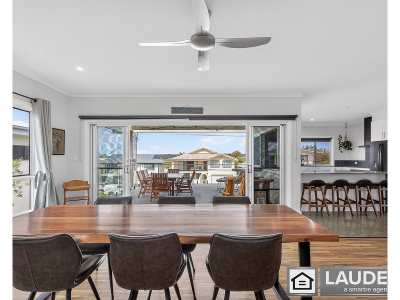 8 Ocean Drive, Wallabi Point NSW 2430