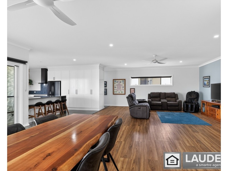 8 Ocean Drive, Wallabi Point NSW 2430