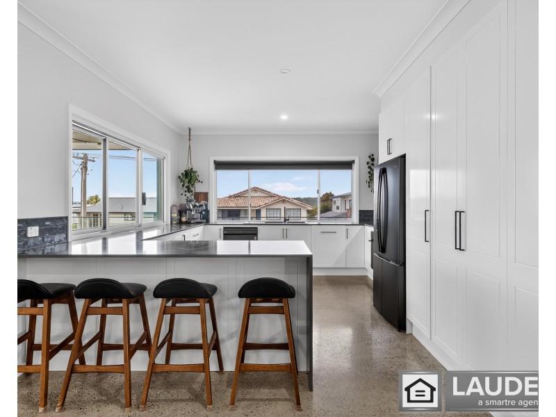 8 Ocean Drive, Wallabi Point NSW 2430