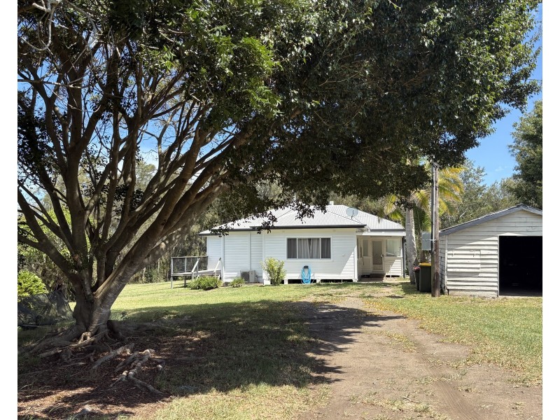 887 Manning Point Road, Mitchells Island NSW 2430