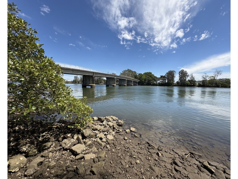 887 Manning Point Road, Mitchells Island NSW 2430