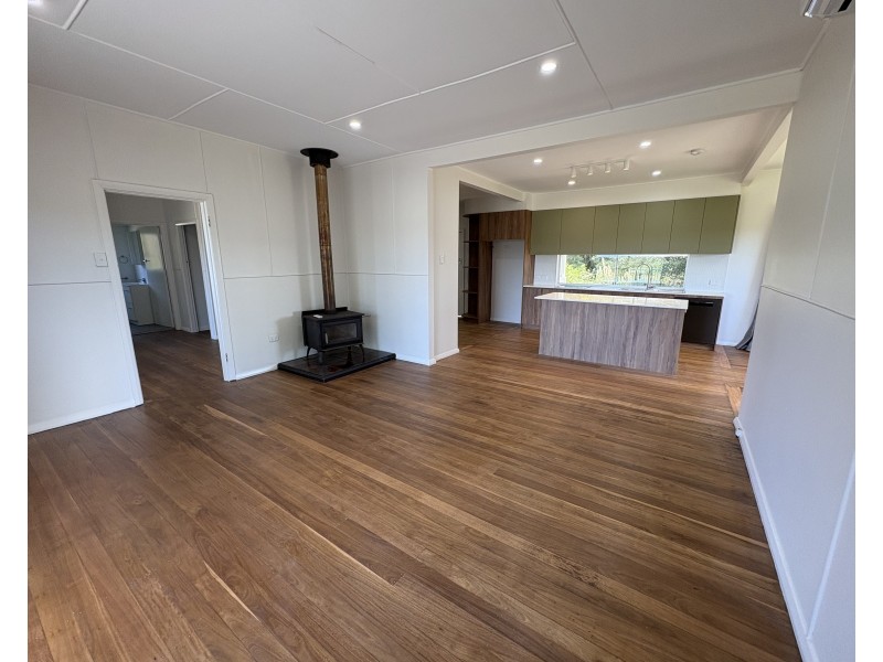 887 Manning Point Road, Mitchells Island NSW 2430