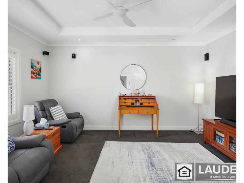 1 Kadungle Close, Wallabi Point NSW 2430