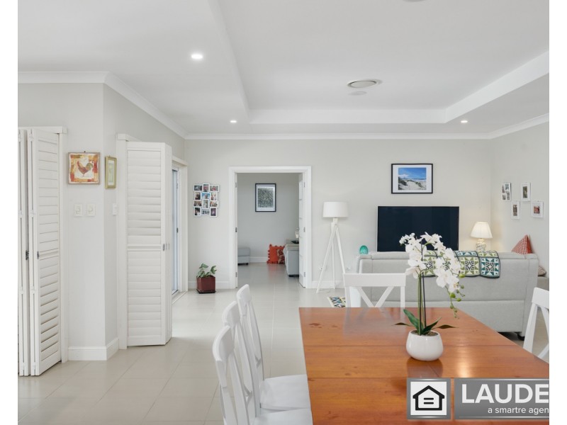 1 Kadungle Close, Wallabi Point NSW 2430