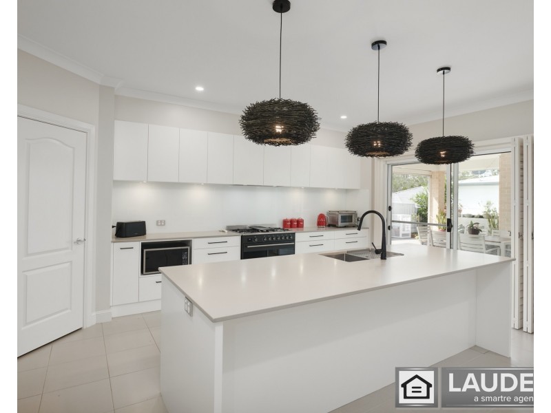 1 Kadungle Close, Wallabi Point NSW 2430