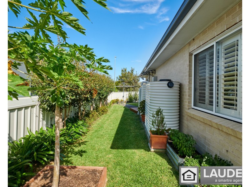 1 Kadungle Close, Wallabi Point NSW 2430