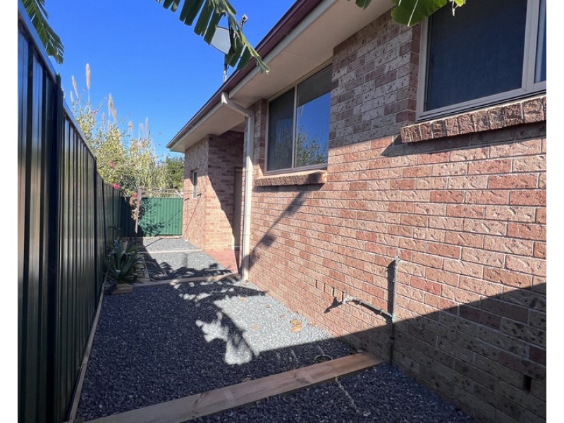 4/10 Connell Street, Old Bar NSW 2430